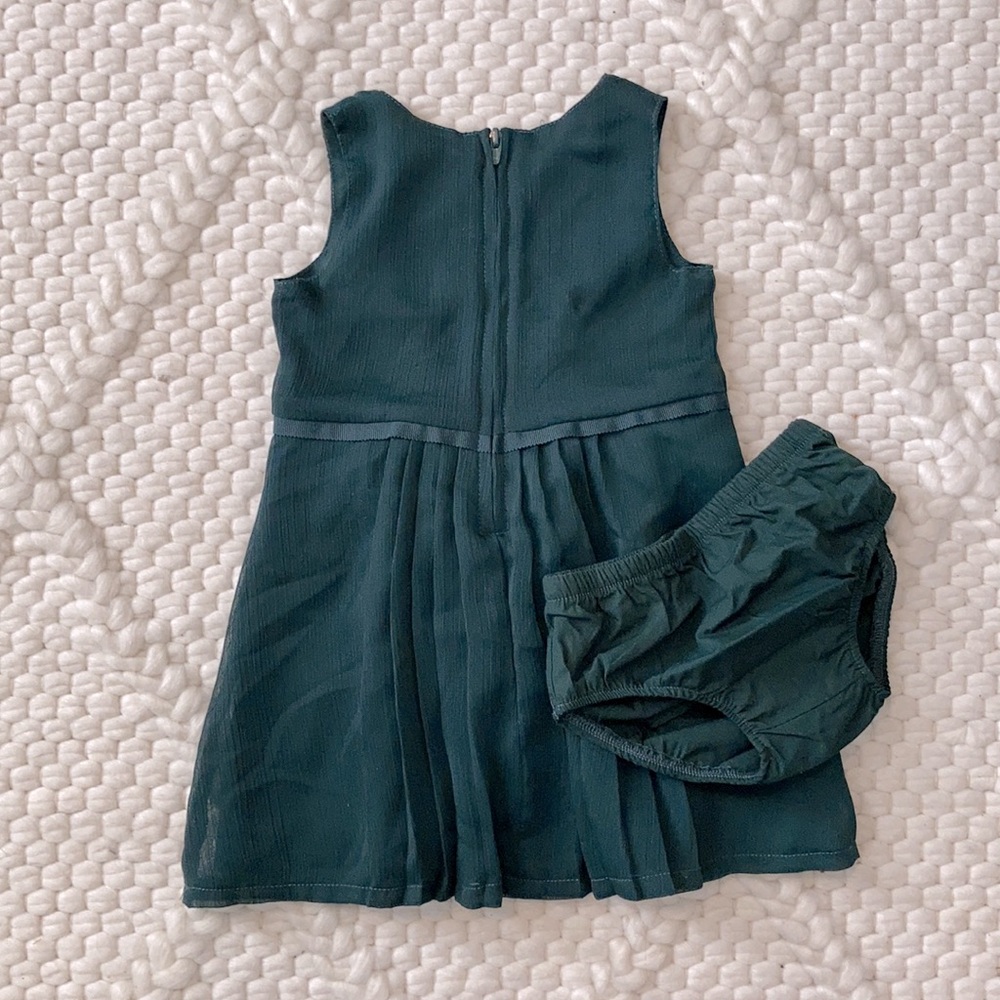 9 mos || Beautiful pleated green dress - Picture 2 of 2